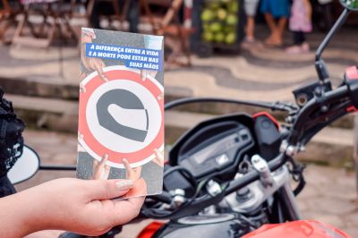 Ação educativa conscientiza e incentiva o uso de capacete por motociclistas de Benevides