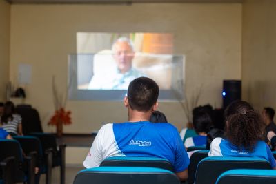 Prefeitura de Benevides leva Circuito Tela Verde para alunos da Escola Ana Teles 