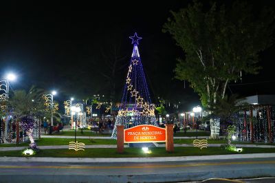 Abertura do Natal de Benevides ilumina a Praça de Benfica