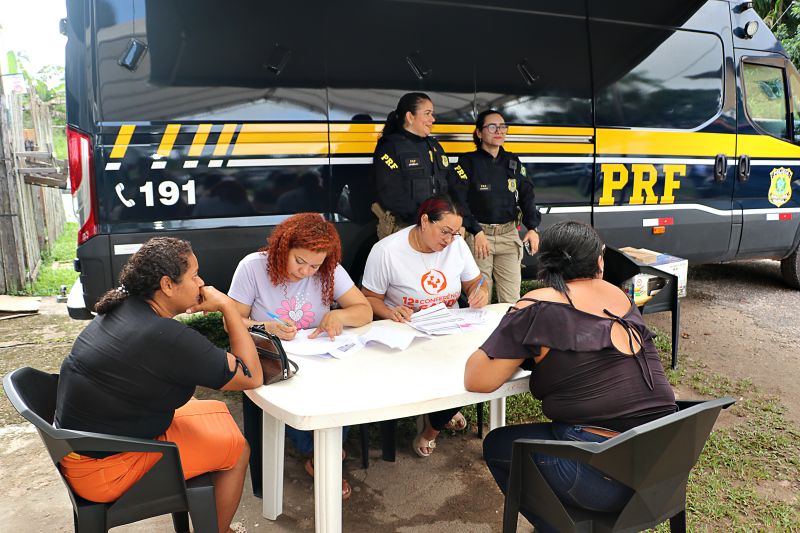 MARÇO LILAS ITINERANTE  -  BAIRRO DAS FLORES
