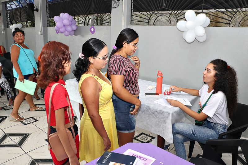 MARÇO LILAS ITINERANTE  -  BAIRRO DAS FLORES
