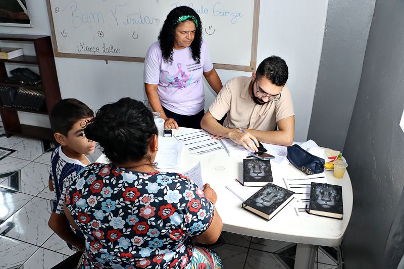 MARÇO LILAS ITINERANTE  -  BAIRRO DAS FLORES