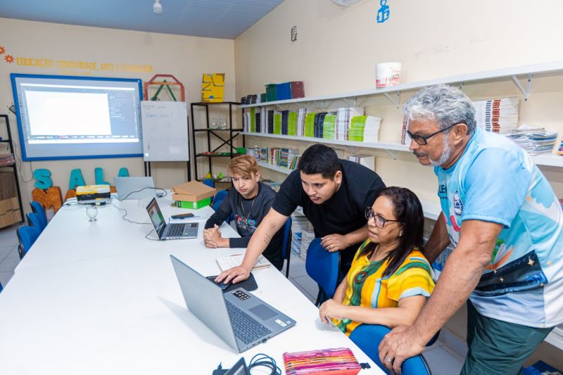 Professores da Sala Maker da Rede Municipal de Ensino recebem capacitação de educação tecnológica 