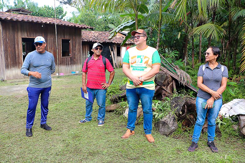 ENCERRAMENTO DO SEMINÁRIO DE PLANEJAMENTO SEMAGRI - VISITA A PROPRIEDADE SO SR LUIZ