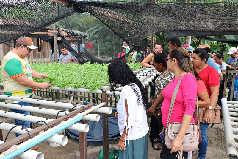 ENCERRAMENTO DO SEMINÁRIO DE PLANEJAMENTO SEMAGRI - VISITA A PROPRIEDADE SO SR LUIZ