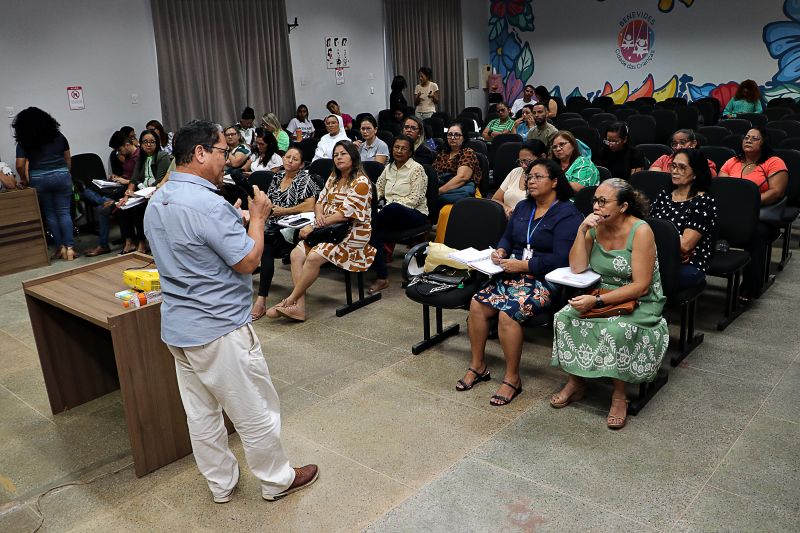 Encontro dos gestores com mobilizadores do Benevides Recicla.