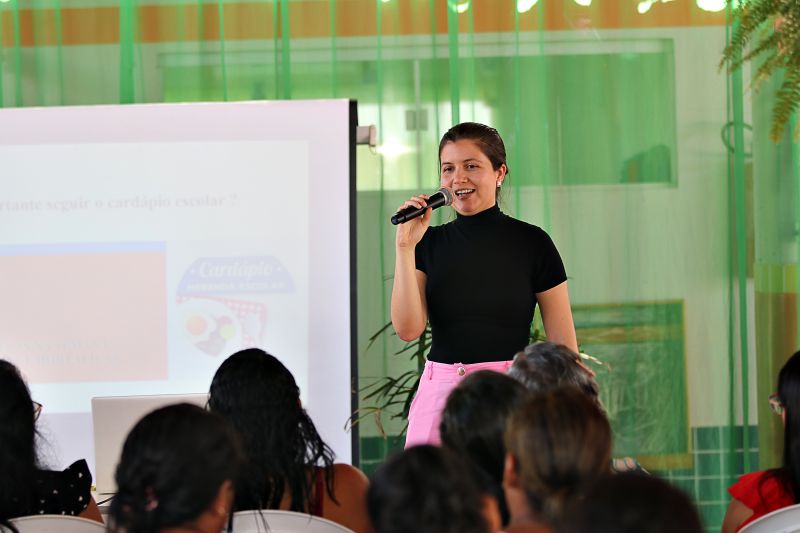 FORMAÇÃO PARA MANIPULADORAS DA REDE MUNICIPAL