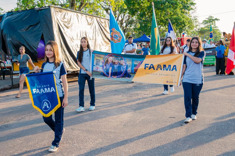 DESFILE ESCOLAR - CENTRO