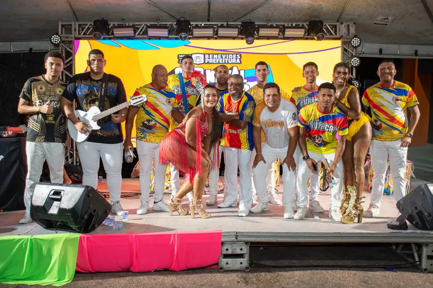 Carnaval pede passagem no Centro Comercial de Benevides e já se anuncia por todo o município