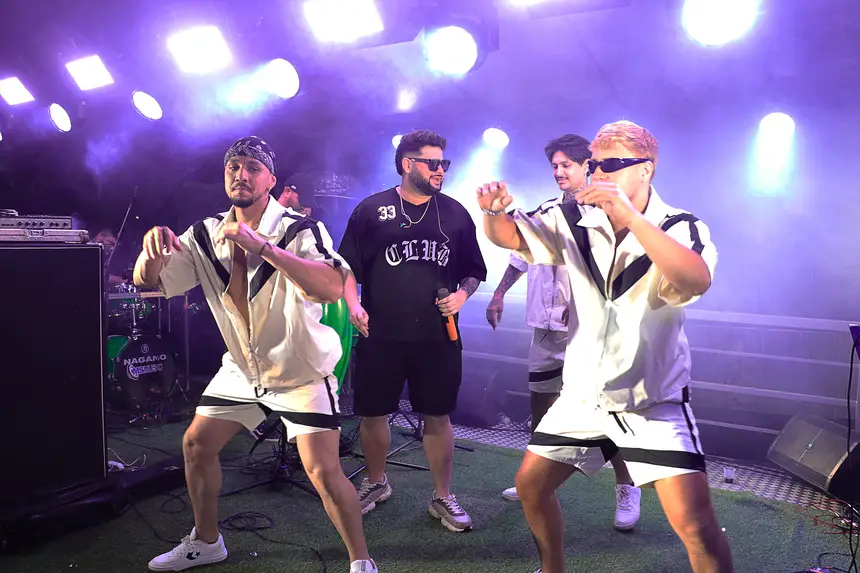 Festa no complexo Nagibão teve trio elétrico e os tradicionais blocos