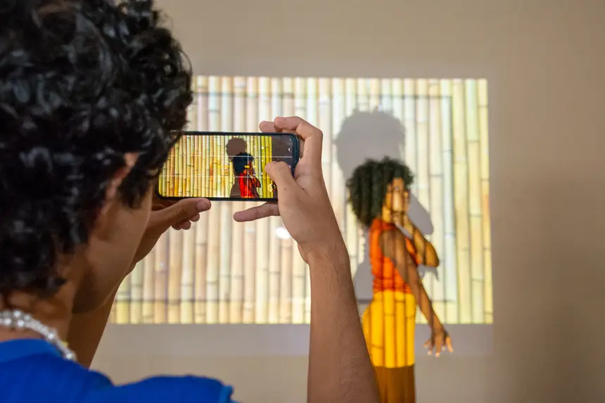 Curso "Corpo em Movimento" certifica 80 jovens de Benevides em fotografia