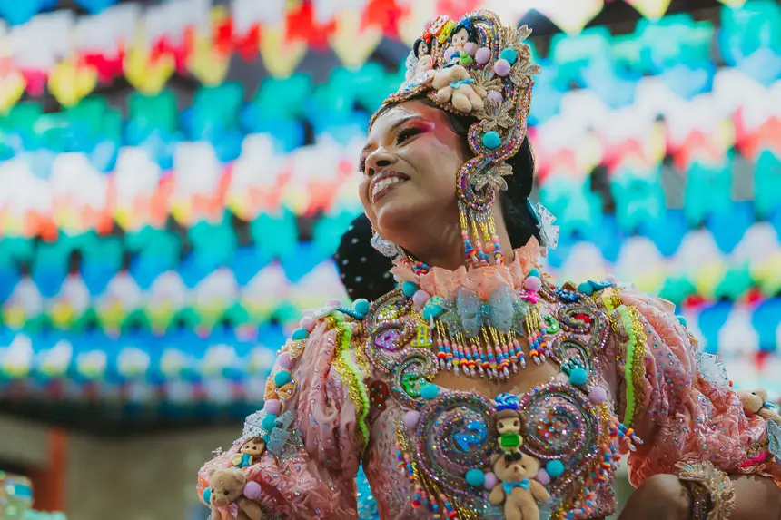 Fé, cultura e tradição marcam abertura do Concurso Intermunicipal de Quadrilhas no Sassaricando 2026 